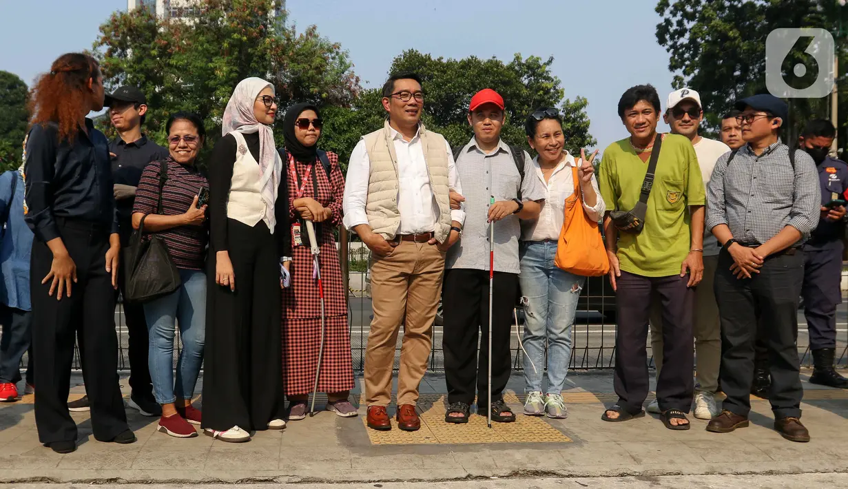 Dalam kegiatan ini, Ridwan Kamil mendengar sekaligus menerima sejumlah curahan hati penyandang disabilitas yang sehari-harinya beraktivitas di Jakarta. (Liputan6.com/Herman Zakharia)