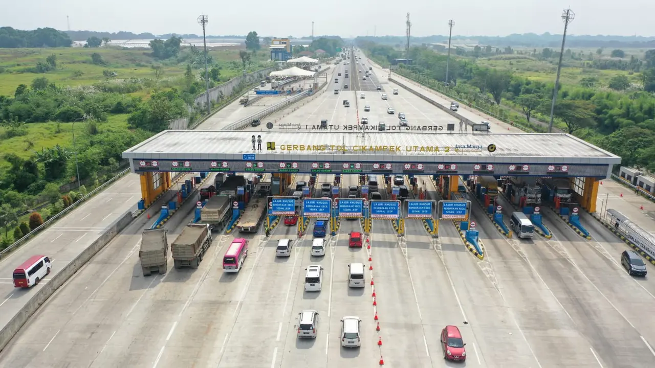 PT Jasa Marga terus melakukan monitoring terhadap jumlah kendaraan yang meninggalkan kawasan Jakarta Bogor Depok Tangerang dan Bekasi (Jabodetabek) setiap hari menjelang momen lebaran.