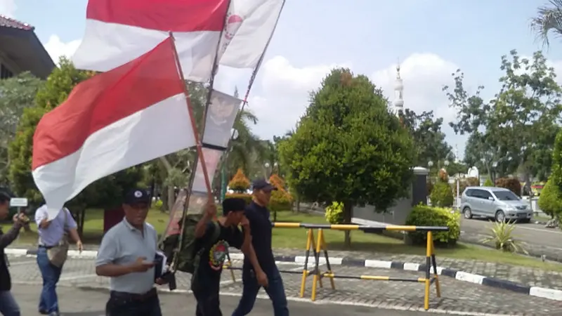 Petualangan Pemuda Ngapak Keliling Indonesia