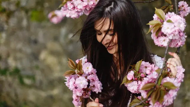 wanita november membuat tenang