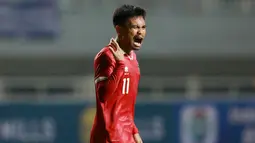 Reaksi pemain Timnas Indonesia, Saddil Ramdani&nbsp;saat laga FIFA Match Day antara Timnas Indonesia melawan Timnas Curacao di Stadion Pakansari, Bogor, Selasa (27/09/2022). (Bola.com/Muhammad Iqbal Ichsan)