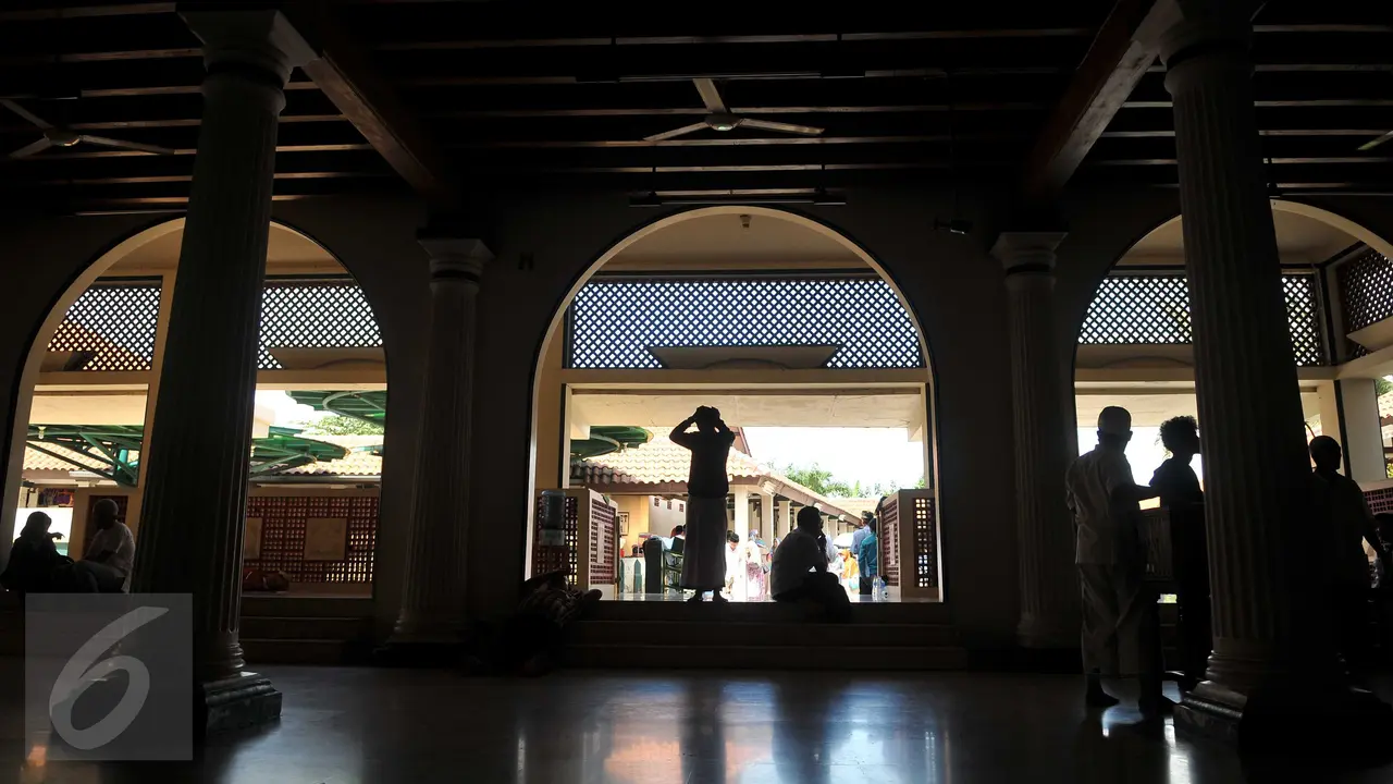 20160401-Yuk, Jelajahi Masjid Bersejarah Al Habib Husein di Jakarta Utara