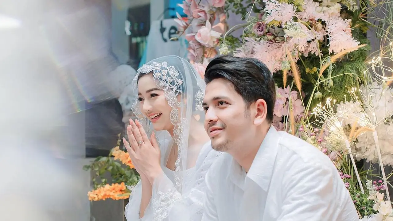 7 Potret Glenca Chysara Rayakan Ulang Tahun Sekaligus Syukuran Rumah Baru