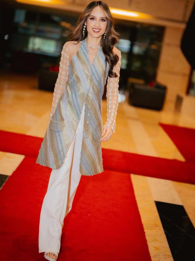 Gaya Cinta Laura Memadukan Busana Tradisional dengan Fashion Modern