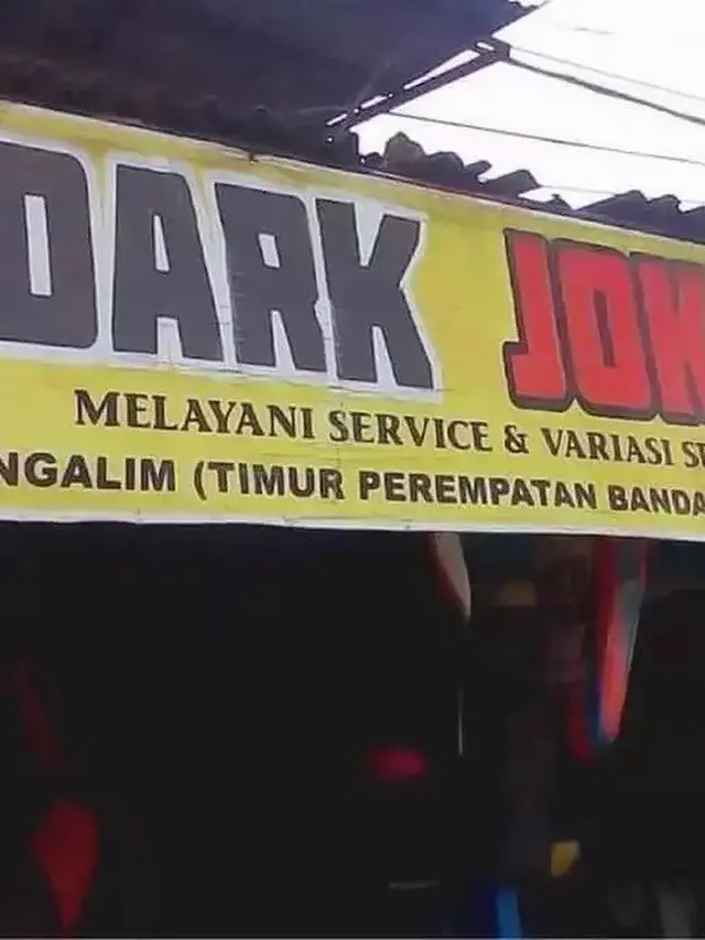 6 Spanduk Jualan Pakai Bahasa Inggris Ini Bikin Mikir, Nyeleneh