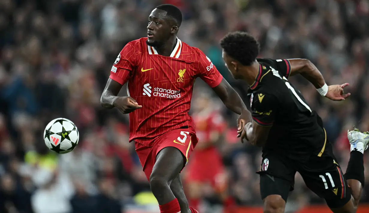 Hingga akhir babak pertama, skor 1-0 untuk keunggulan Liverpool tidak berubah. (Paul ELLIS/AFP)
