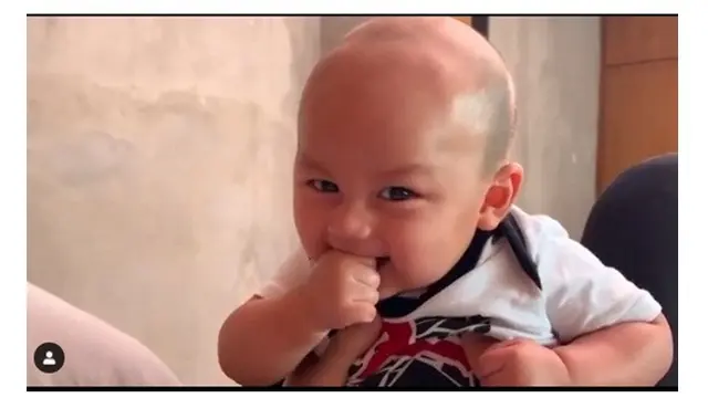 Menggemasakan, Ini 6 Gaya Terbaru Kiano Tiger Wong Anak Baim Wong Berambut Botak