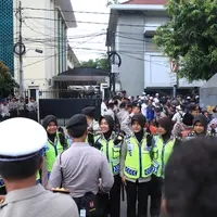 Suasana sidang putusan sela Ahok (Adrian Putra/Bintang.com)