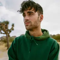 Bicara tentang cinta dan kesepian, berikut lirik lagu Alexander 23 Come Here and Leave Me Alone.