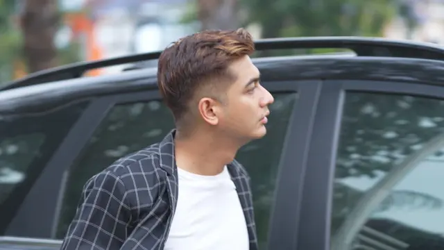 Teuku Ryan membintangi sinetron Saleha yang ditayangkan SCTV