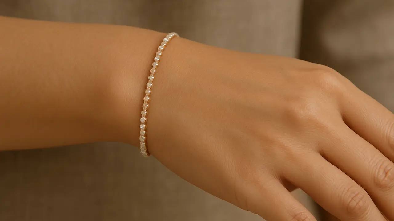 Model Gelang Emas Tipis yang Cocok untuk Dipakai Sehari-hari