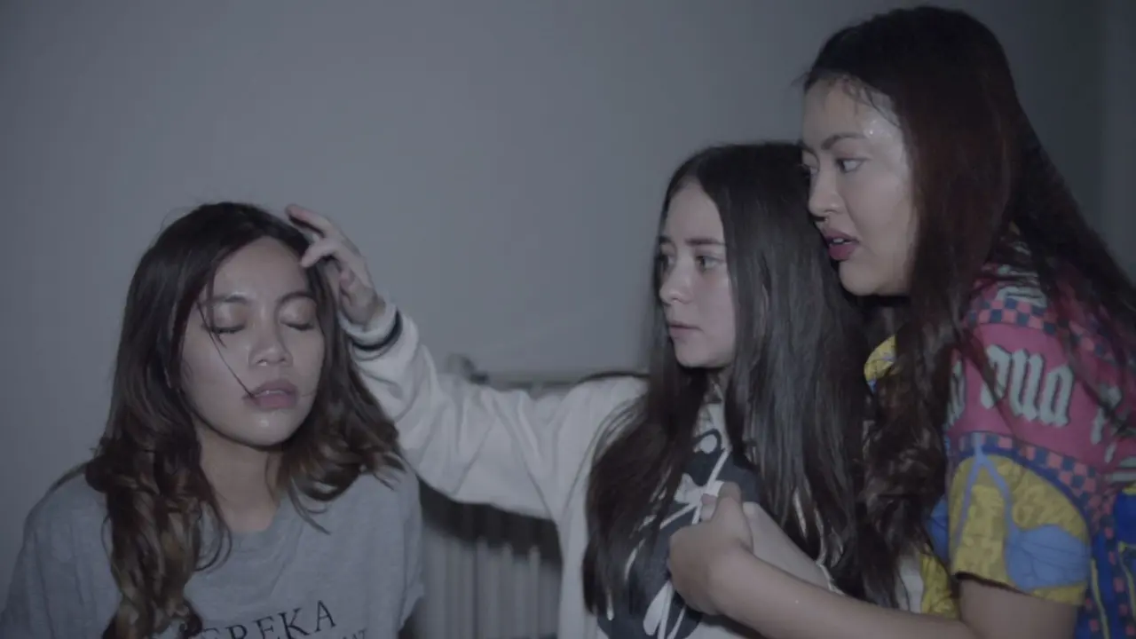 Frislly Herlind, Bianca Hello, Vania Valencia di Mereka Yang Tak Terlihat The Series