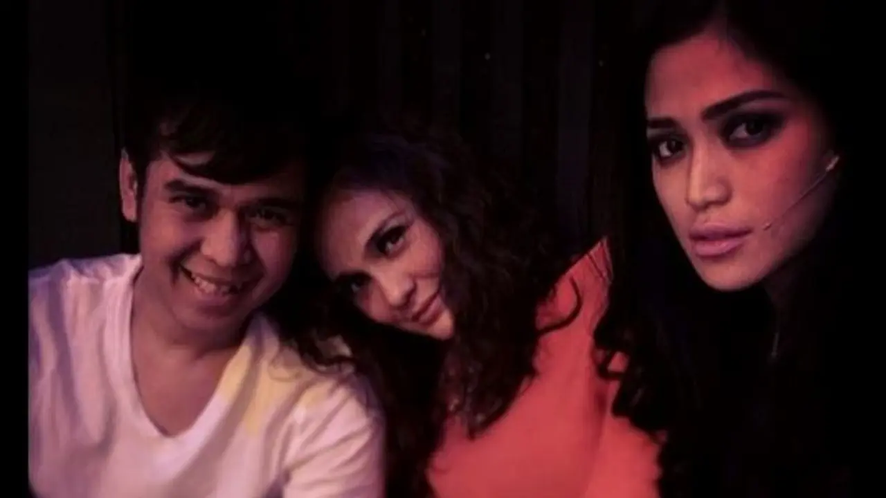 [Bintang] Olga Syahputra, Luna Maya, dan Jessica Iskandar