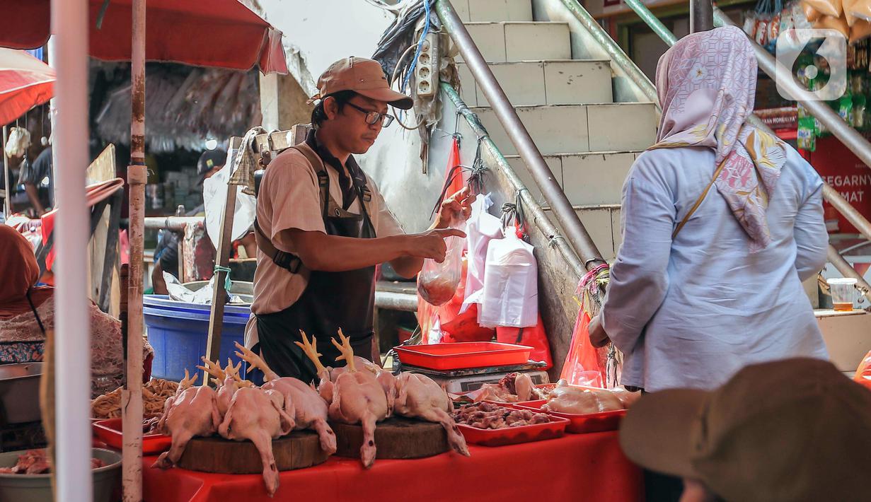 Sementara itu, pemerintah menegaskan jelang akhir tahun harga bahan pokok terpantau tetap stabil. (Liputan6.com/Angga Yuniar)