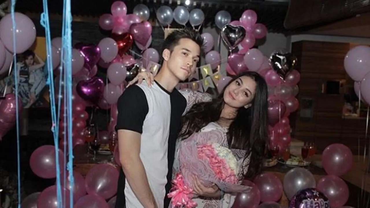 [Bintang] Celine Evangelista dan Stefan William
