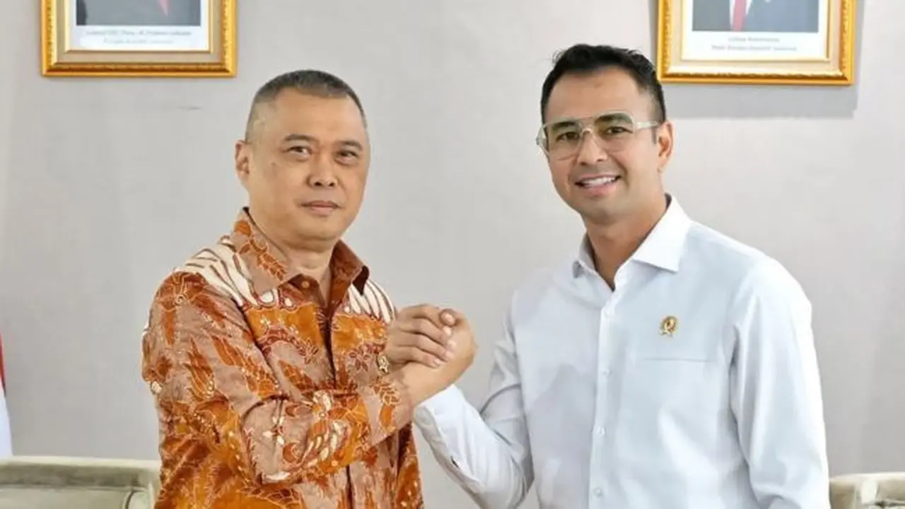 Potret Raffi Ahmad Aktif Bekerja sebagai Utusan Khusus Presiden, Kolaborasi dengan Kementerian Perhubungan. (instagram/raffinagita1717, instagram/kemenhub151)