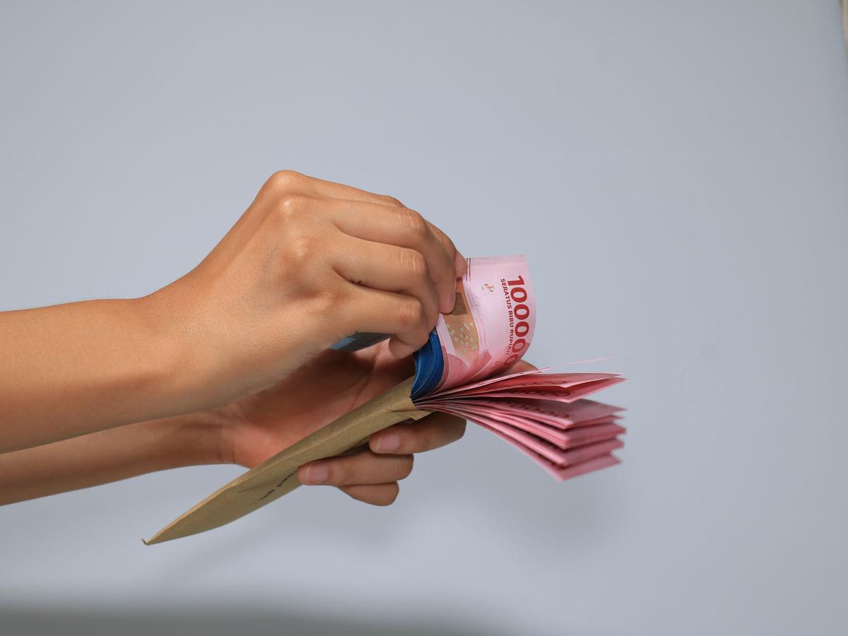 Cerita Seorang Cucu yang Dijadikan Jaminan Utang Rentenir di ...