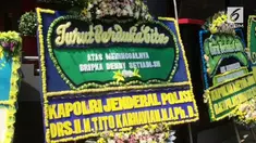 Bripka Denny Setiadi menjadi salah satu polisi yang tewas dalam kericuhan di mako Brimob, Depok. Istri almarhum masih mengalami trauma hingga saat ini.