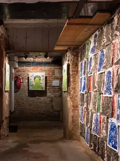 Paviliun Indonesia dengan bangga mengumumkan partisipasinya dalam 61st International Art Exhibition – La Biennale di Venezia dengan proyek
terobosan bertajuk “Printing the Unprinted”.