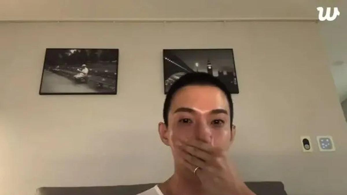 Dokyeom SEVENTEEN Menangis Saat Live Jelang Wamil, Sampaikan Pesan Perpisahan Untuk Carat