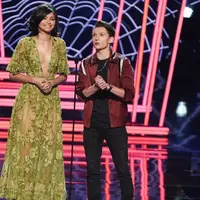 Lewat film terbarunya yang berjudul Spider-Man: Homecoming, aktor tampan Tom Holland semakin menjadi daya tarik para penggemarnya. Namun kali ini Tom diisukan dengan Zendaya Coleman, benarkah? (AFP/Bintang.com)