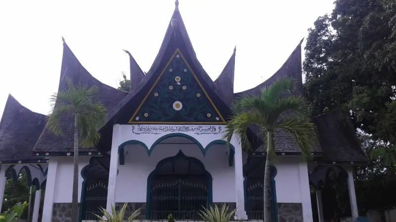 Imam Bonjol, Minahasa 