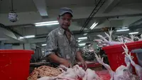 Hujan Bikin Harga Daging Ayam Naik di Semarang