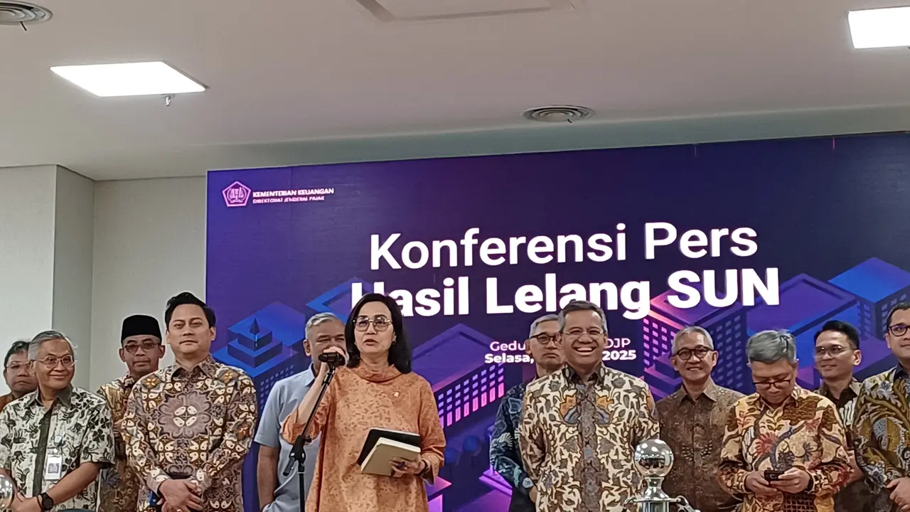 Sri Mulyani Indrawati membantah dirinya akan mundur dari Menteri Keuangan