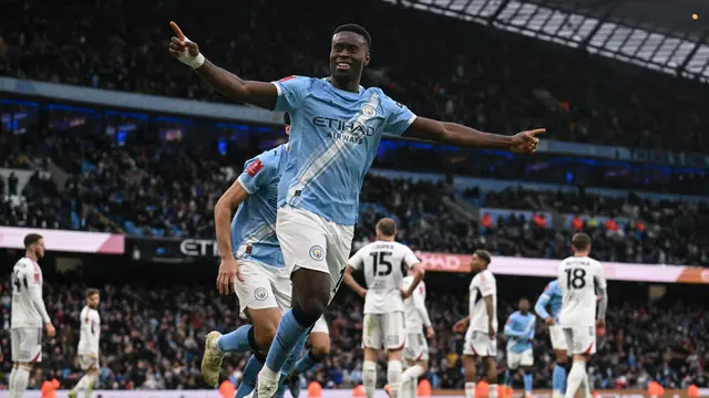 Selebrasi pemain Manchester City Marc Guehi saat melawan Salford di Piala FA