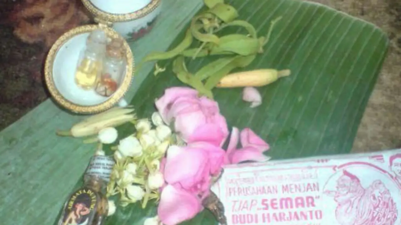 Pawang Hujan Vs Efek Badai Cempaka