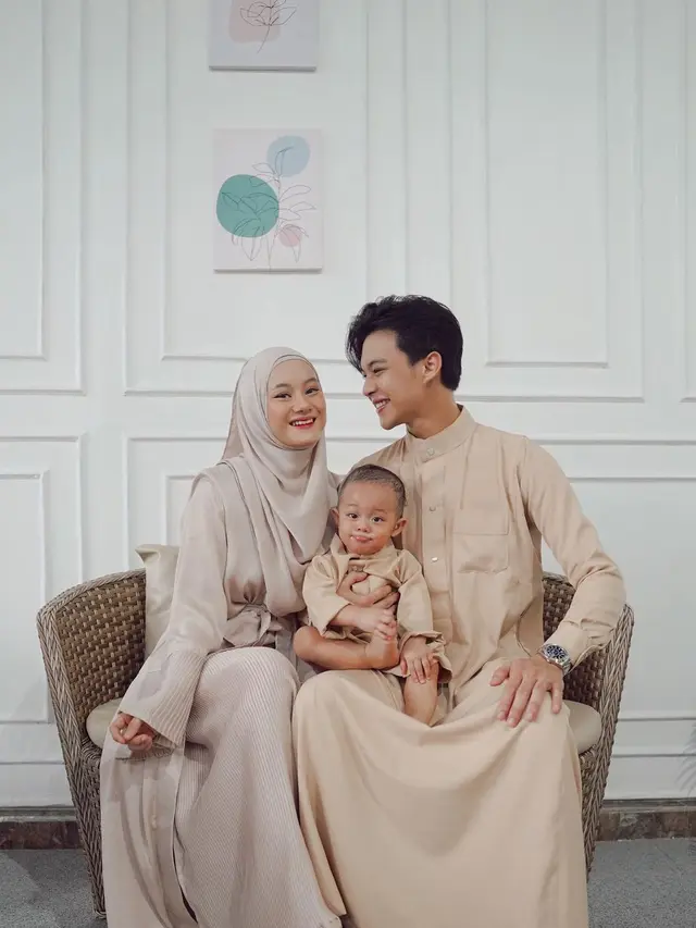 Rey Mbayang senang mimpinya bisa terwujud.