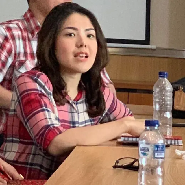 FOTO: Potret Tina Toon yang menjadi Wakil Rakyat