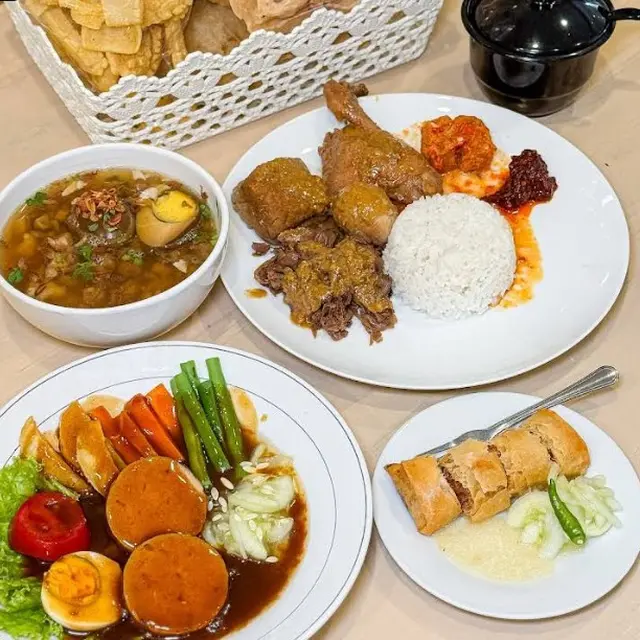 Rekomendasi Tempat Makan Dekat Terminal Kalideres