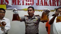 Polisi tetapkan 4 tersangka kasus miras oplosan di Jakarta Timur.