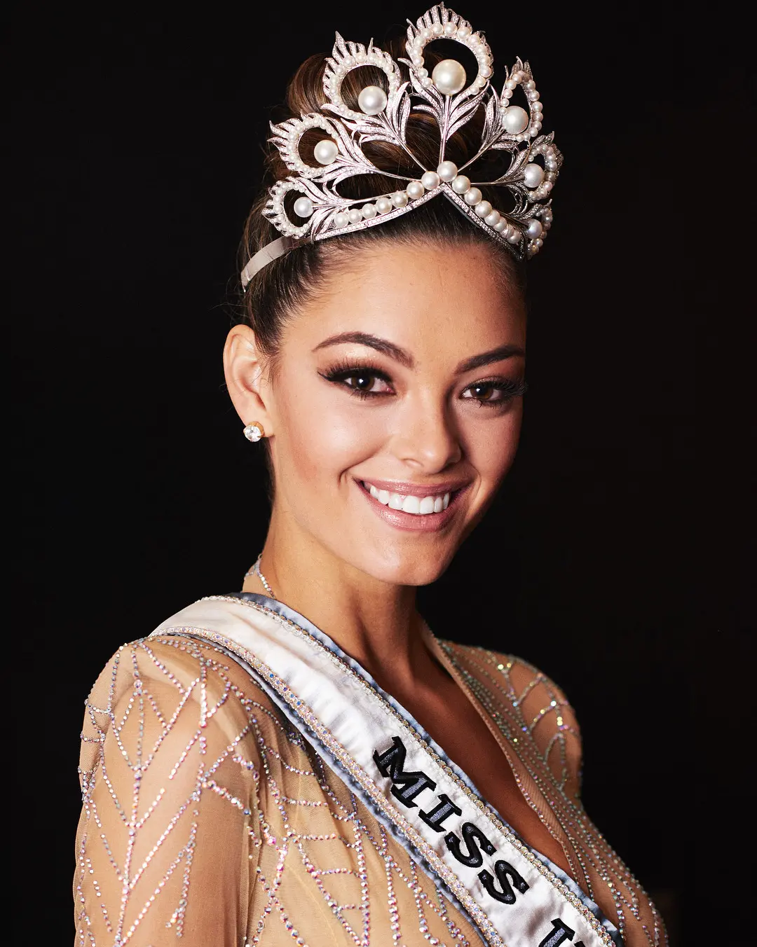 Demi-Leigh Nel-Peters, Miss Universe 2017. (Sumber Foto: Instagram/Miss Universe)