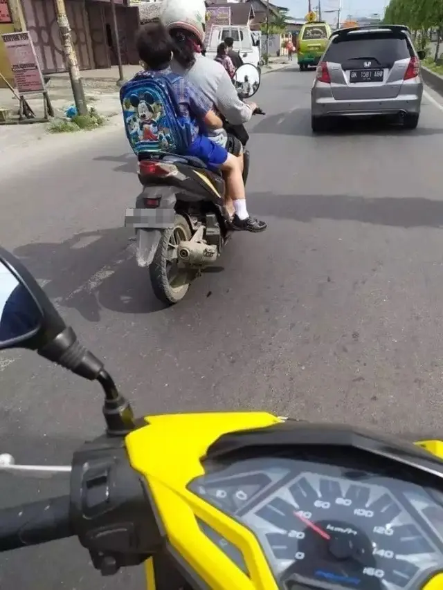 Spion Motor Berukuran Jumbo