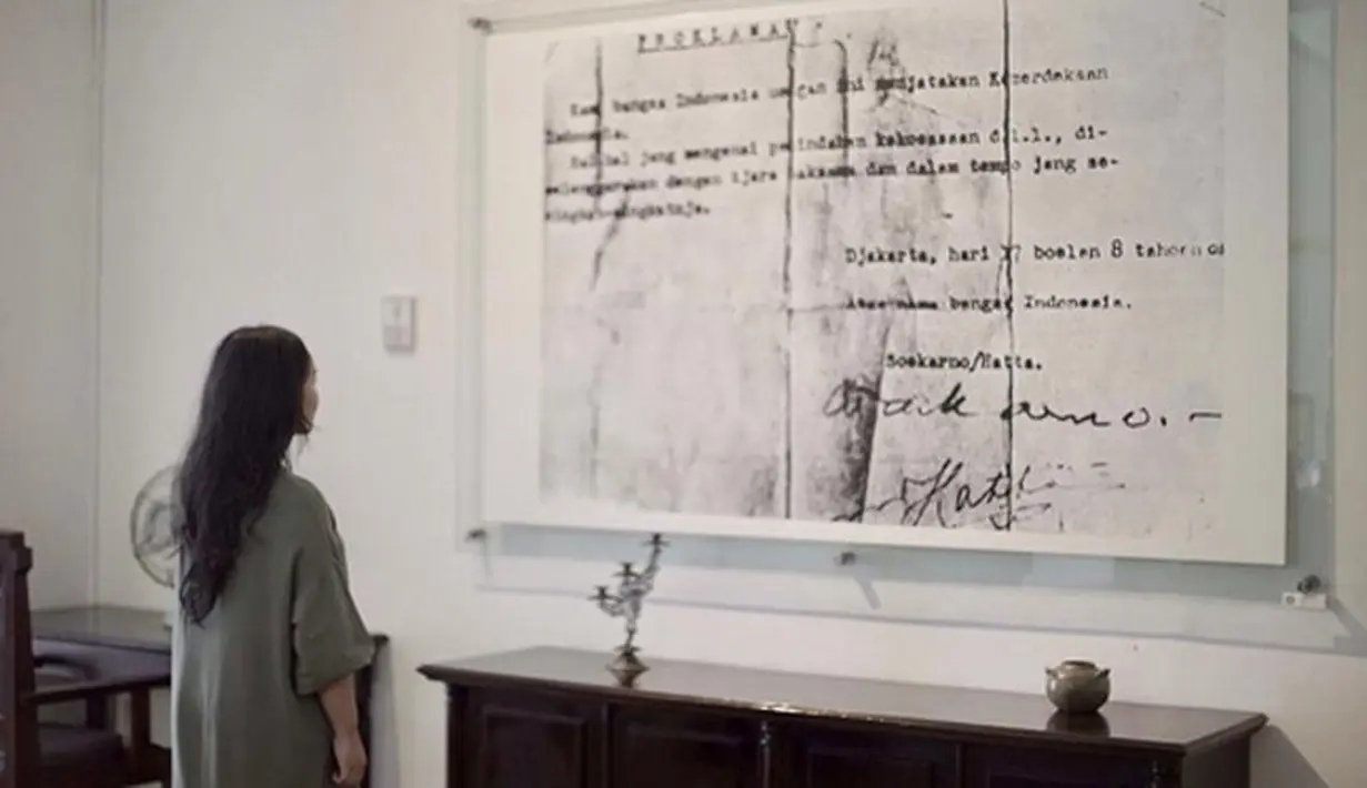 Di unggahan lainnya, Gita Gutawa pun menyampaikan maksudnya berkunjung ke Museum Perumusan Naskah Proklamasi, ia inging menapak tilas perjalanan menuju kemerdekaan Indonesia. (Instagram/gitagut)