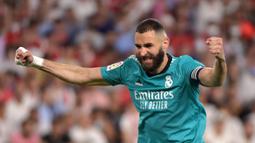 Benzema membuat 7 tembakan, hanya satu yang jadi gol. Dia juga membuat 52 sentuhan, 80% umpan sukses, dan 3 dribel sukses. (AFP/Cristina Quicler)