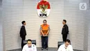 Sebelum Hendi Prio Santoso, dalam kasus ini atau tepatnya pada 11 April 2025, KPK sudah lebih dulu menahan dua orang tersangka yakni Direktur Komersial PT PGN periode 2016-Agustus 2019 Danny Praditya dan Direktur Utama PT Isargas 2011-22 Januari 2024 sekaligus Komisaris PT IAE 2006-22 Januari 2024 Iswan Ibrahim. (Liputan6.com/Helmi Fithriansyah)