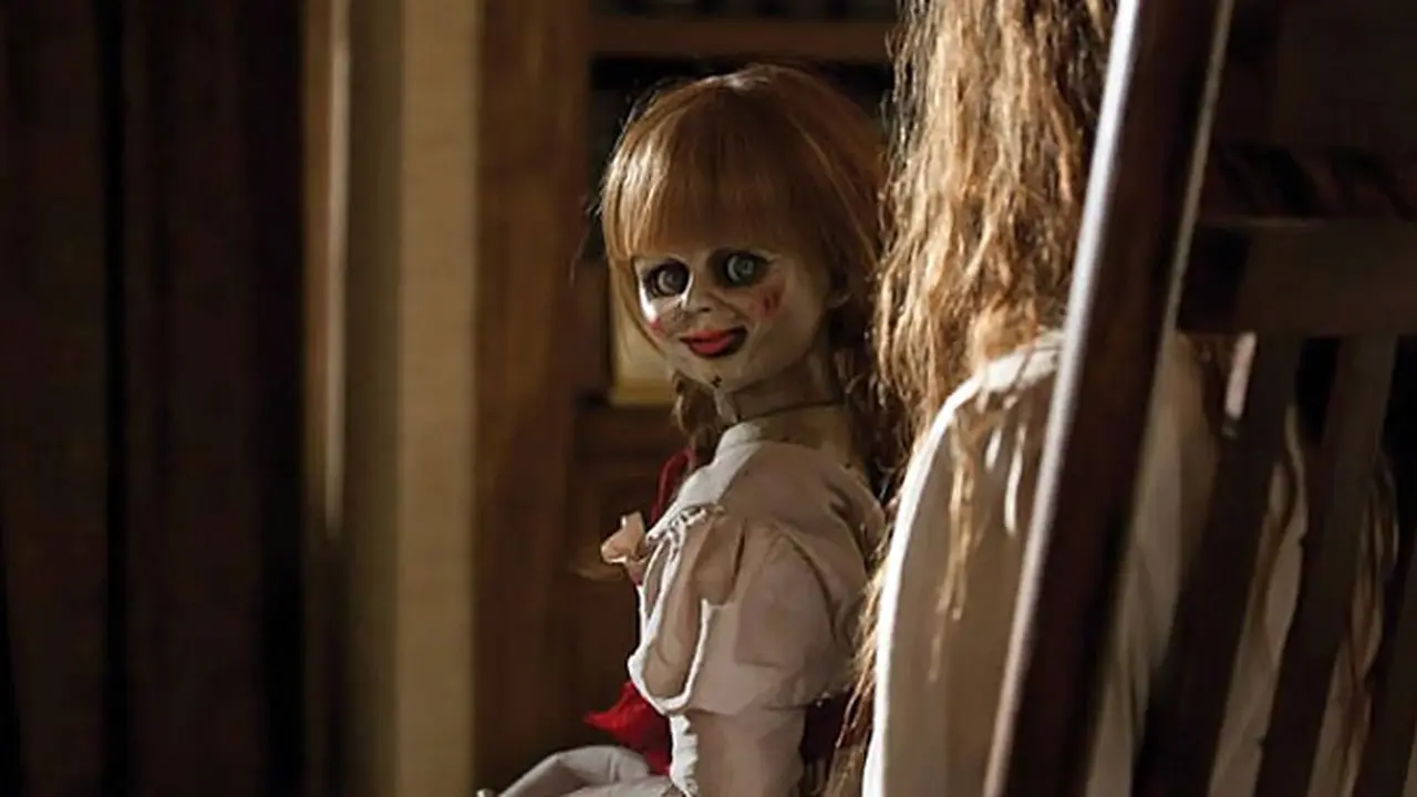 the-conjuring-annabelle-140204c.jpg
