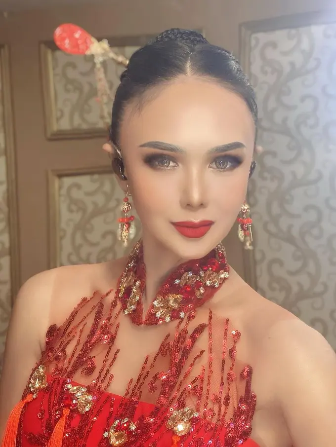 Yuni Shara tampak cantik menawan (Instagram/yunishara36)