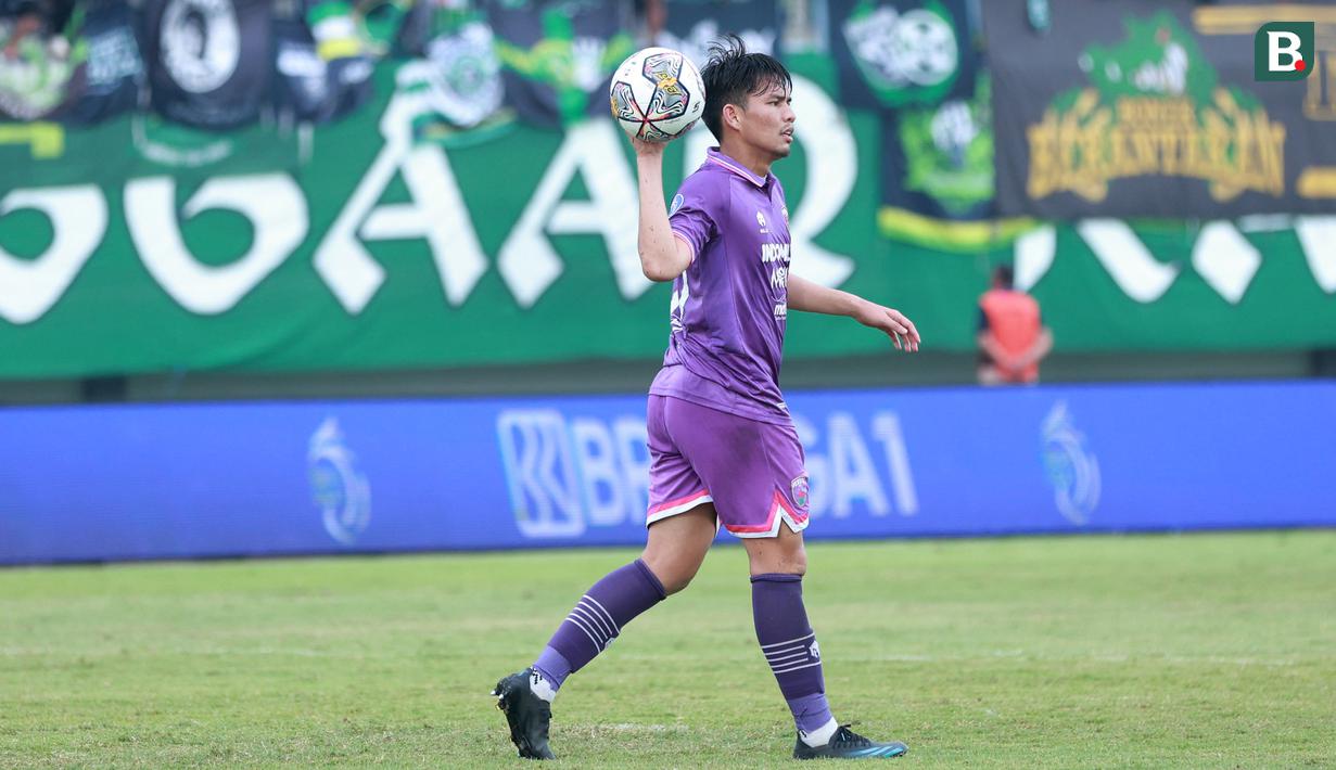 <p>Pemain Persita Tangerang, Wildan Ramdhani saat melawan Persebaya Surabaya pada laga pekan ke-18 BRI Liga 1 2022/2023 di Stadion Indomilk Arena, Tangerang, Rabu (18/1/2023) sore WIB. Persita kalah 0-5 dari Persebaya. (Bola.com/M Iqbal Ichsan)</p>
