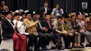 Sejumlah tokoh menghadiri Pernikahan Ray Zulham Farras Nugraha dengan DR. Milka Anisya Norosiya yang merupakan Anak Ketua MPR Zulkifli Hasan, di Jakarta, Minggu (24/9). (Liputan6.com/Johan Tallo)