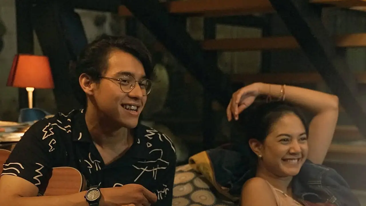 7 Potret Aurelie Moeremans dengan Ardhito Pramono yang Main Film Bareng