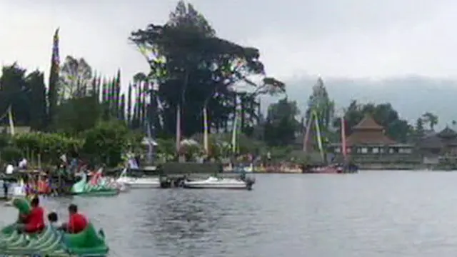 Danau Beratan Bali, Indah dalam Dekapan Hawa nan Sejuk