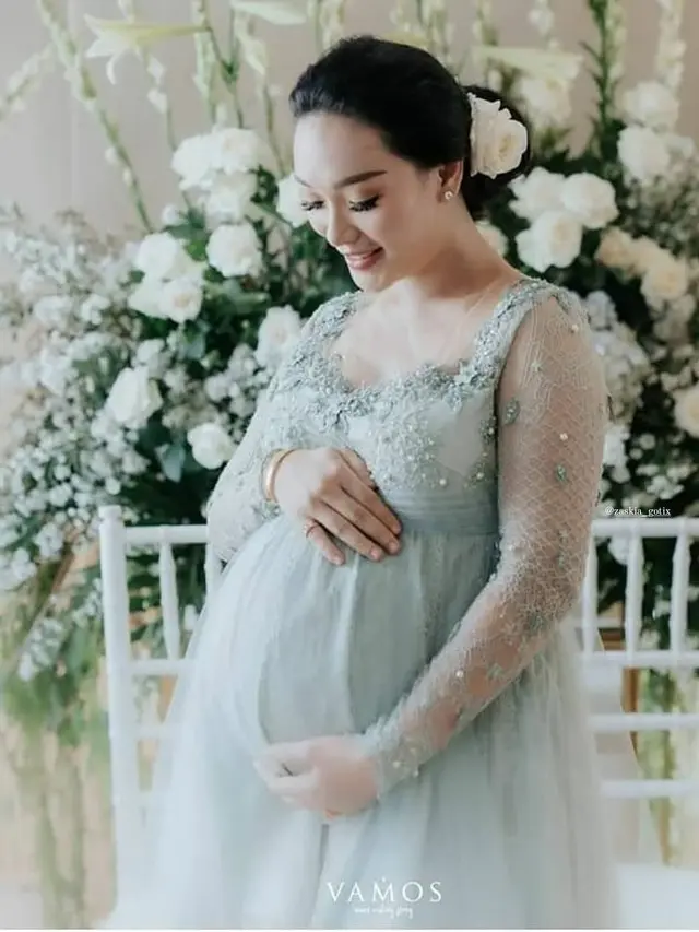 7 Potret Tasyakuran 7 Bulan Kehamilan Zaskia Gotik, Penuh Kebahagiaan