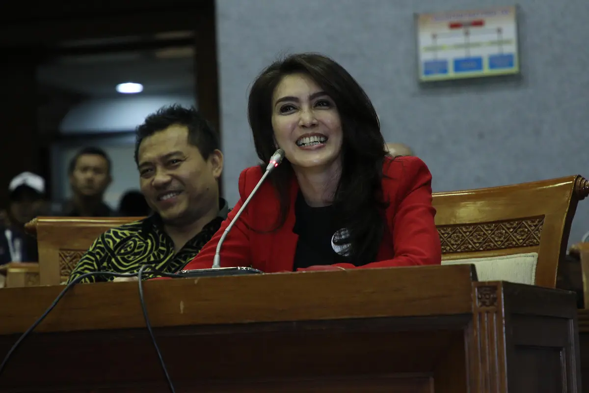 [Bintang] Rieke Diah Pitaloka