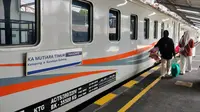 Antisipasi Lonjakan Penumpang Libur Awal Puasa, KAI Operasikan KA Mutiara Timur Tambahan