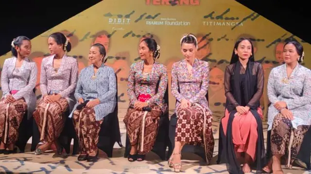 Cinta Laura dalam perayaan Hari Kartini 2025 di Museum Nasional.  (Liputan6.com/Henry)