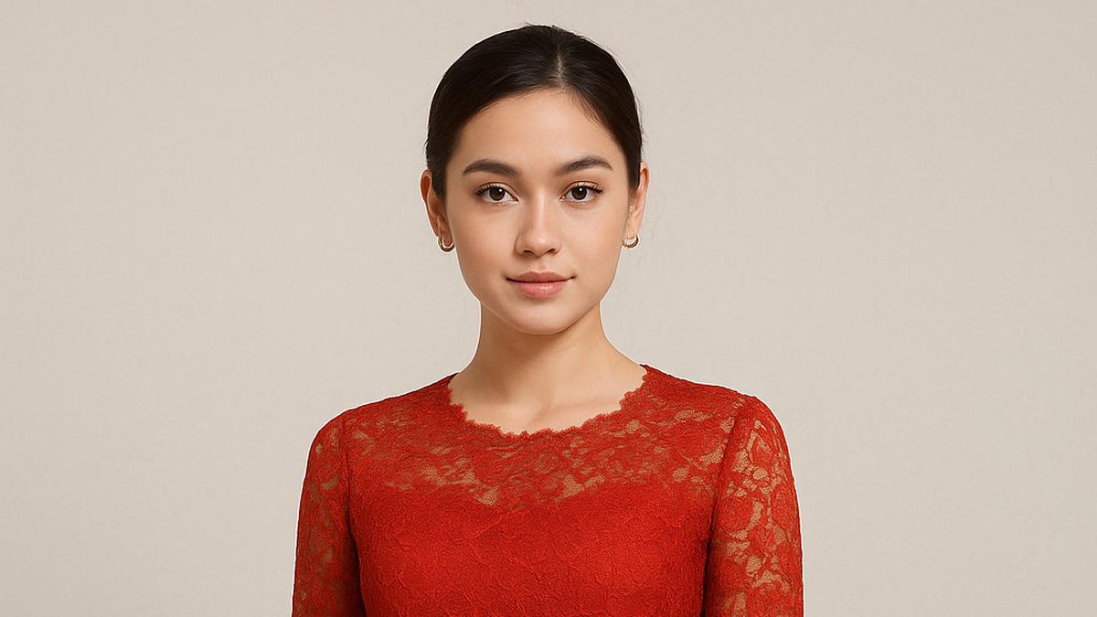 8 Dress Batik Kombinasi Brokat Tema Hari Kemerdekaan 17 Agustus 1945 HUT RI ke-80